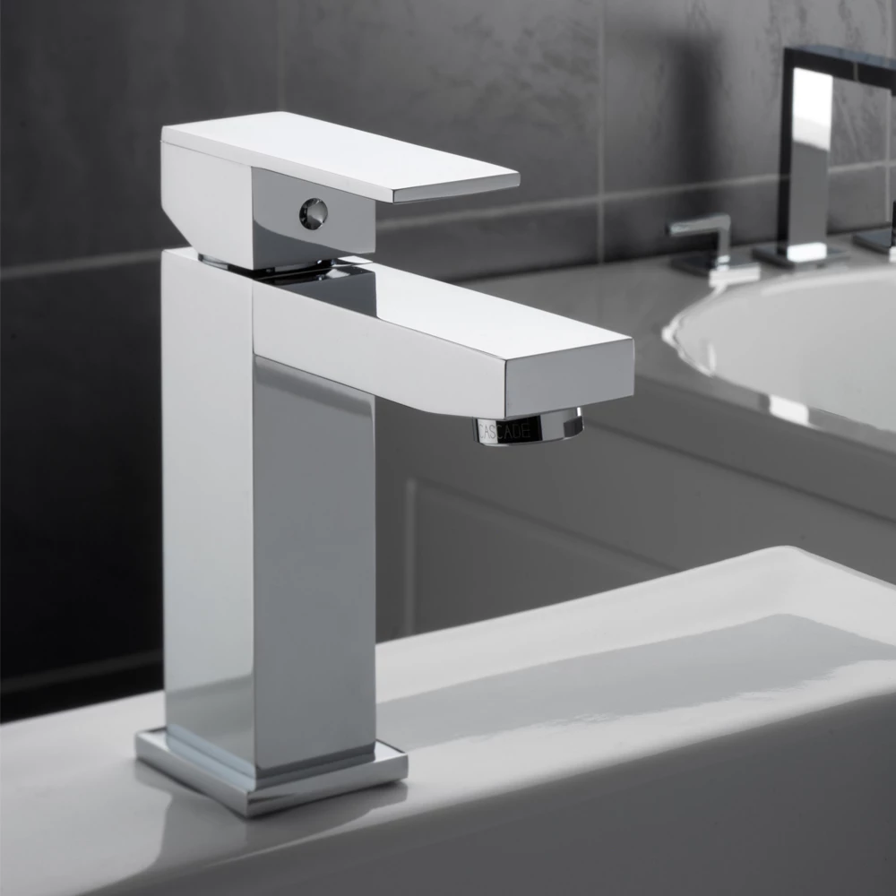 Sagittarius Blade Monobloc Basin Mixer With Clicker Waste 6 Sagittarius Blade Monobloc Basin Mixer With Clicker Waste - Image 4