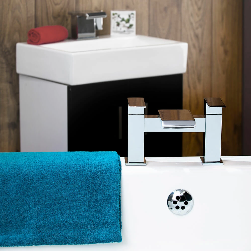 Vellamo Angel Waterfall Bath Filler 4 Vellamo Angel Waterfall Bath Filler - Image 2