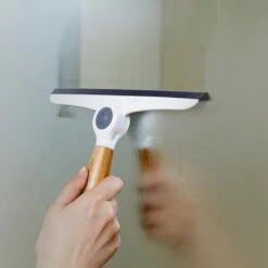 Full Circle Wipe Out Pivoting Squeegee - White