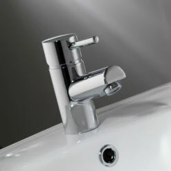 Vellamo Curvo Basin Mixer With Clicker Waste