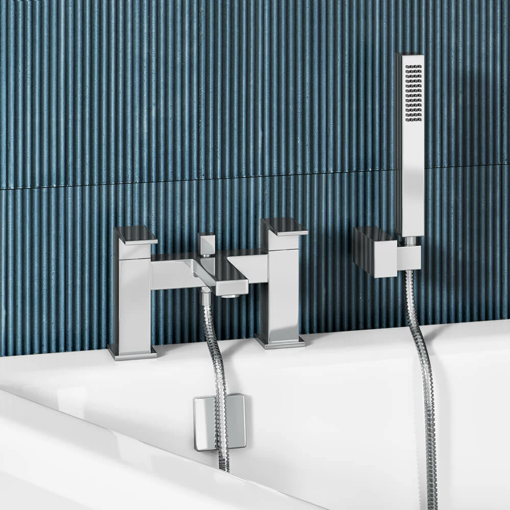 Vellamo Aspire Bath Shower Mixer With Shower Kit 3 Vellamo Aspire Bath Shower Mixer With Shower Kit