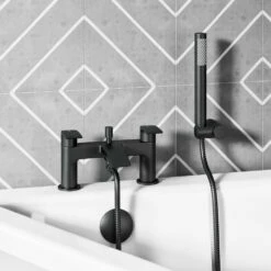 Vellamo Swift Matt Black Bath Shower Mixer & Kit